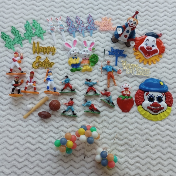 Vintage cake decorations Wilton clowns Easter bakery 35 pieces - Picture 1 of 12